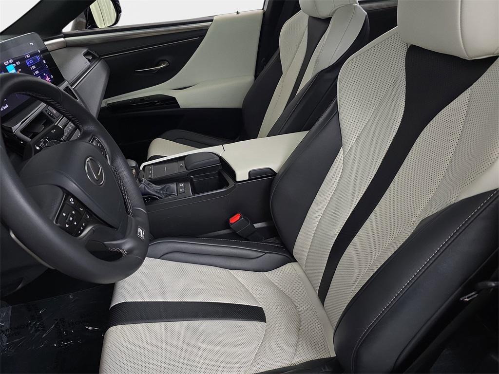 used 2022 Lexus ES 300h car, priced at $36,225