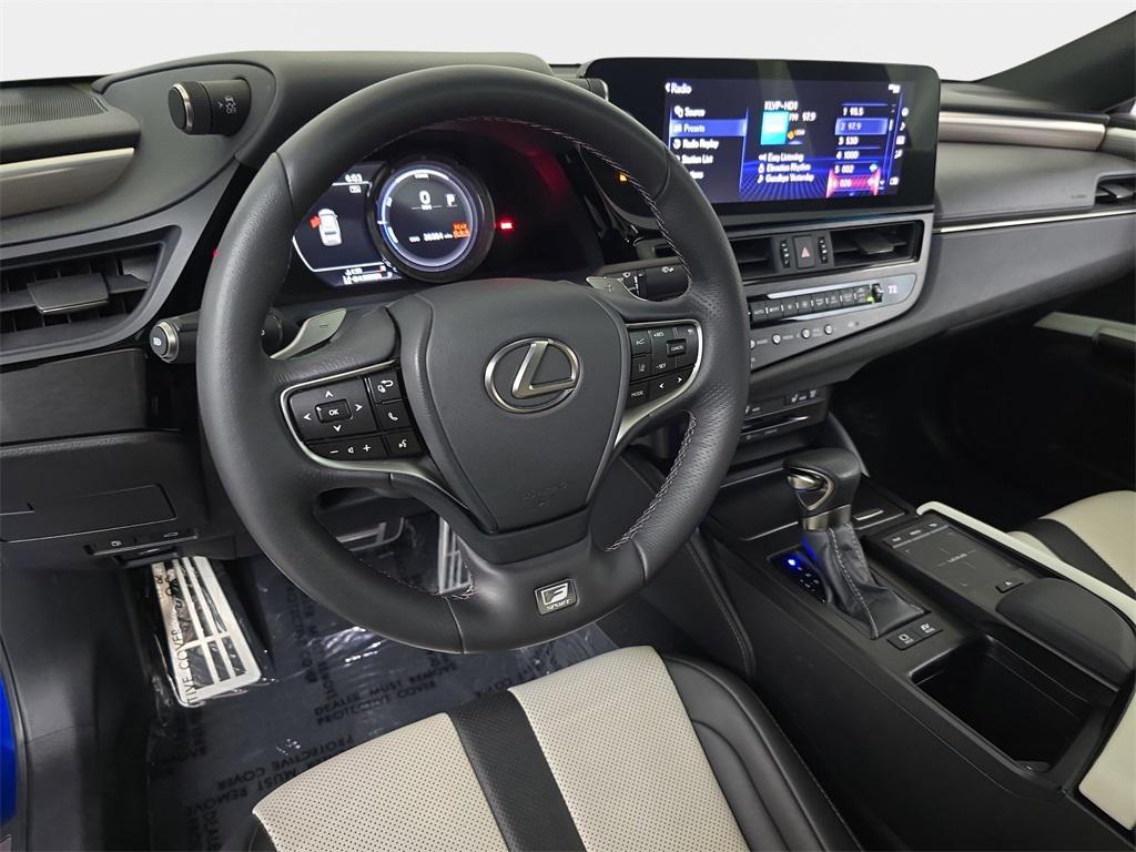 used 2022 Lexus ES 300h car, priced at $36,225