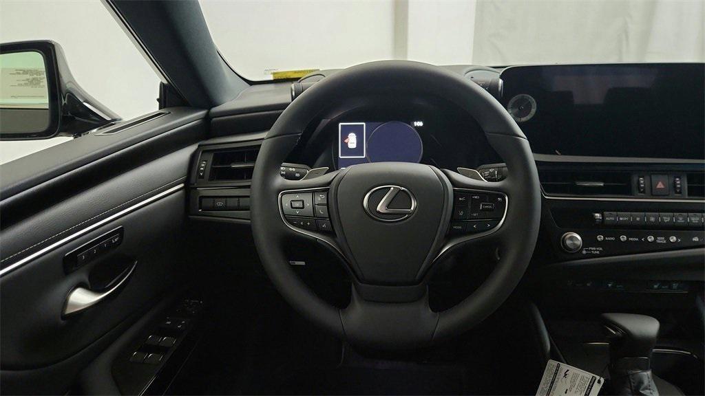 new 2025 Lexus ES 300h car, priced at $51,564