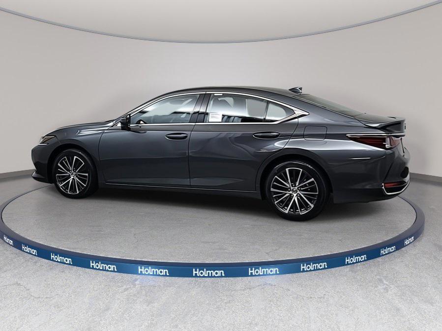 new 2025 Lexus ES 300h car, priced at $51,564