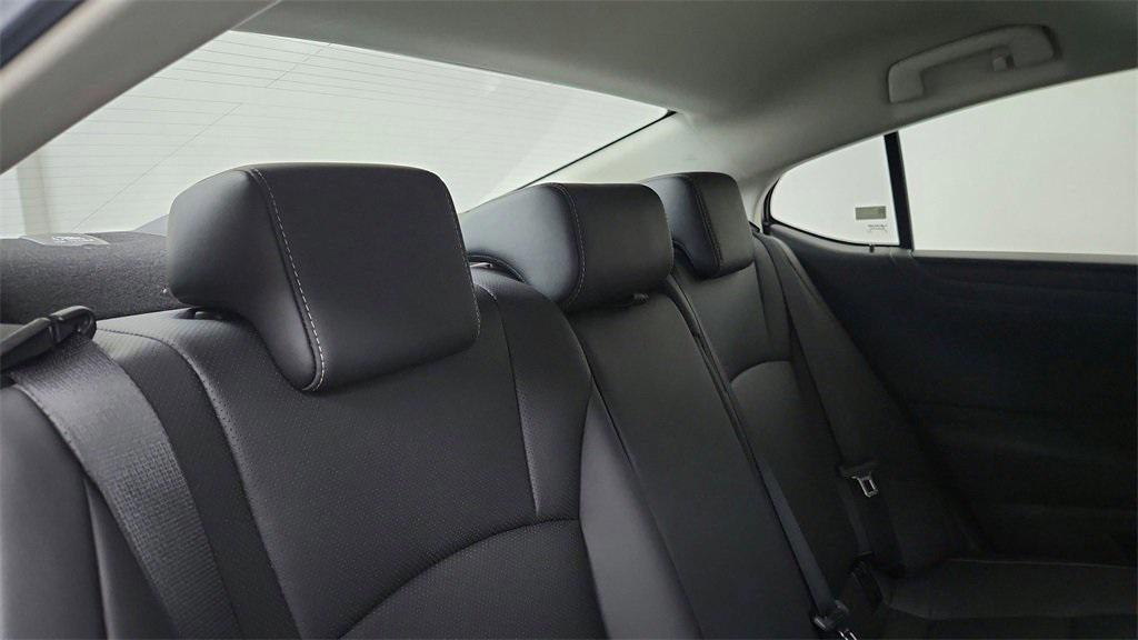 new 2025 Lexus ES 300h car, priced at $51,564