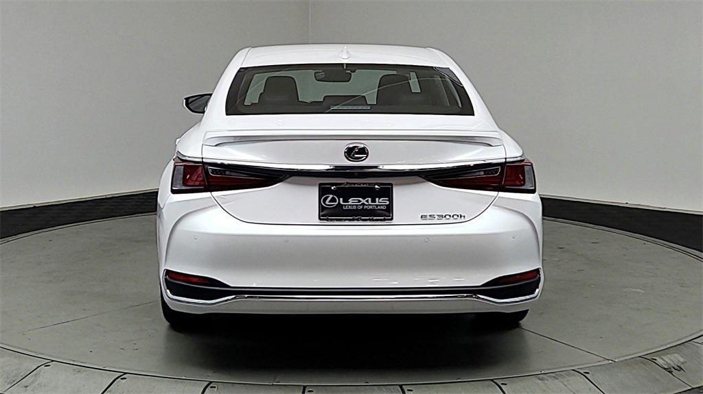 new 2025 Lexus ES 300h car, priced at $49,514