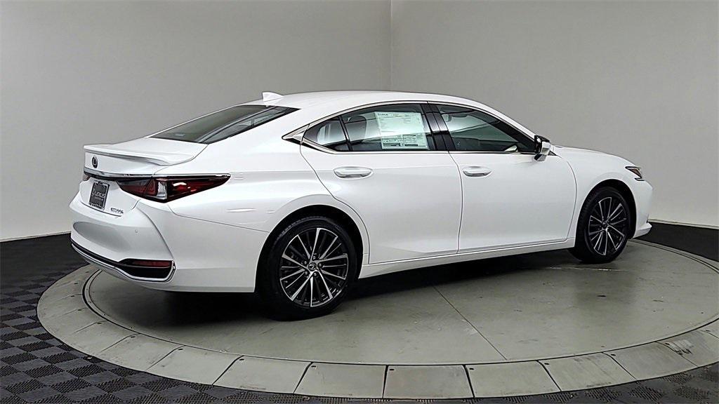 new 2025 Lexus ES 300h car, priced at $49,514