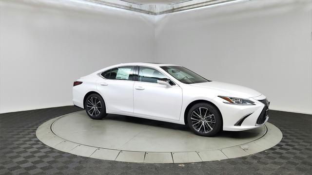 new 2024 Lexus ES 350 car, priced at $48,275