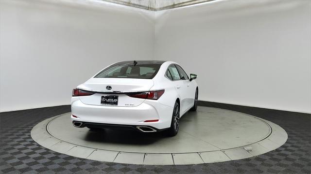 new 2025 Lexus ES 350 car, priced at $50,044