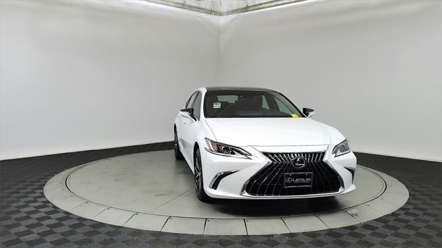 new 2025 Lexus ES 350 car, priced at $50,044