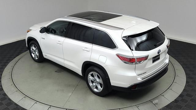 used 2016 Toyota Highlander Hybrid car, priced at $25,995