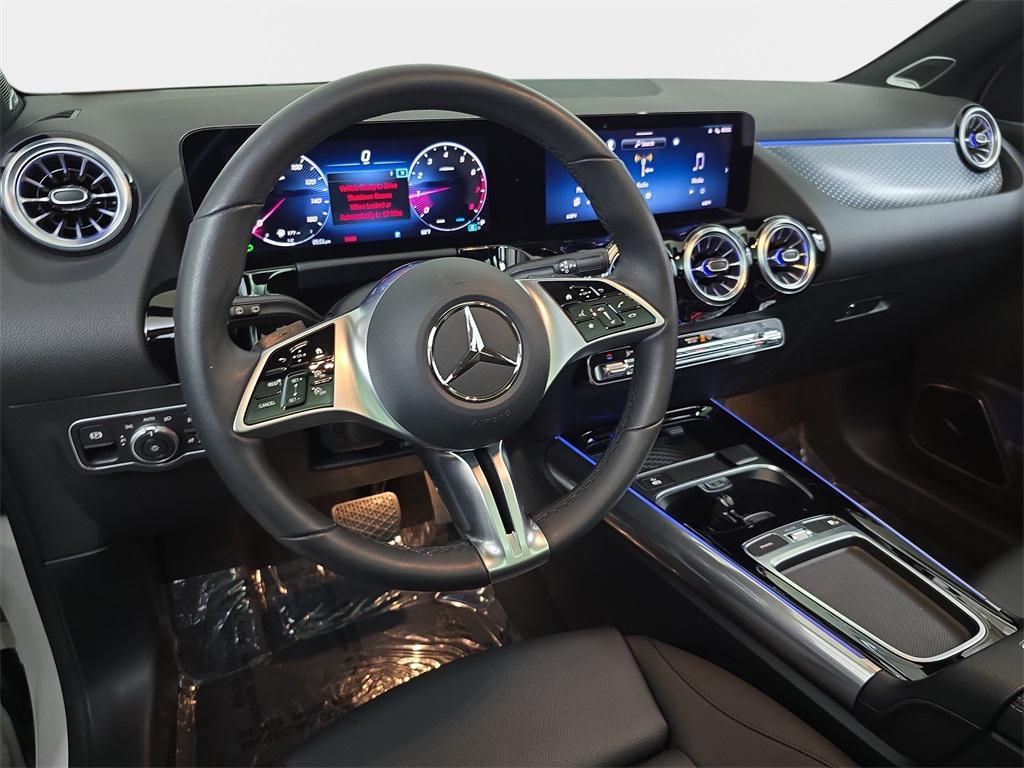 used 2025 Mercedes-Benz GLA 250 car, priced at $36,990