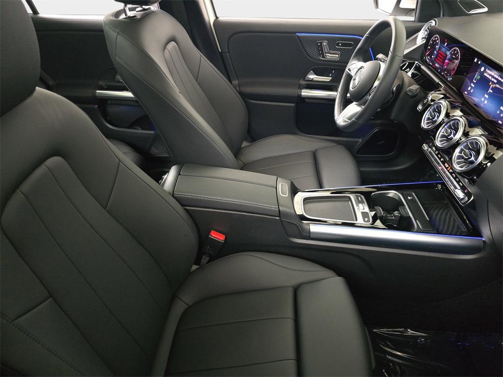 used 2025 Mercedes-Benz GLA 250 car, priced at $36,990