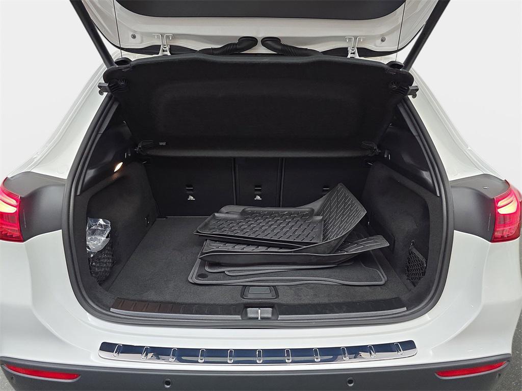 used 2025 Mercedes-Benz GLA 250 car, priced at $36,990