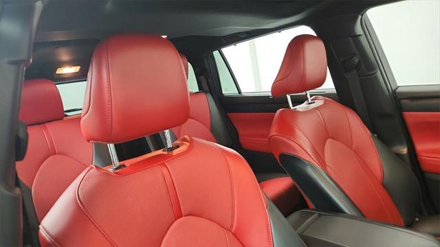 used 2022 Toyota Highlander car, priced at $38,420