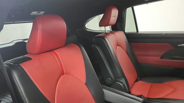 used 2022 Toyota Highlander car, priced at $38,420