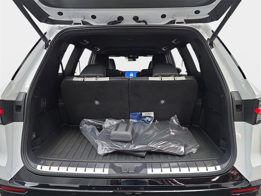 new 2026 Lexus TX 500h car, priced at $77,582