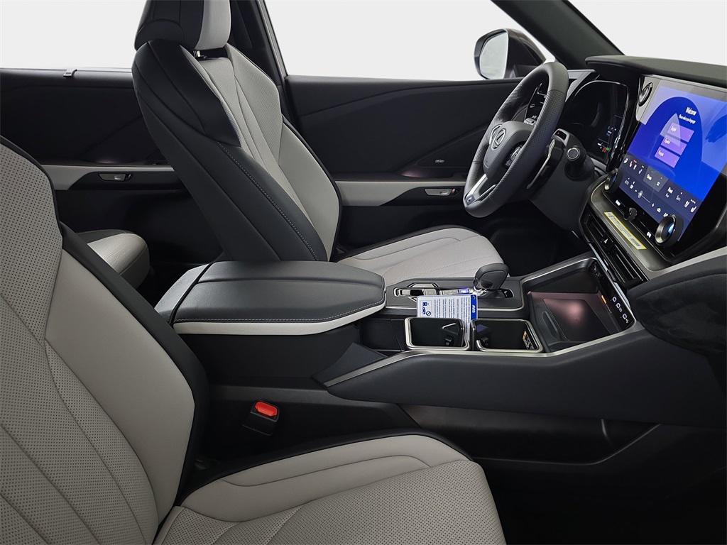 new 2026 Lexus TX 500h car, priced at $77,582