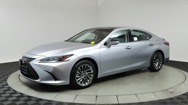 new 2025 Lexus ES 350 car, priced at $55,619