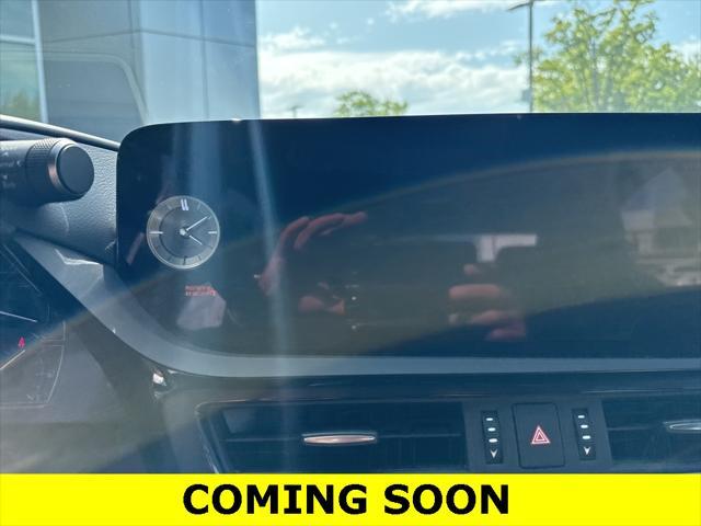 used 2025 Lexus ES 300h car, priced at $52,094