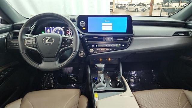 used 2025 Lexus ES 300h car, priced at $49,997