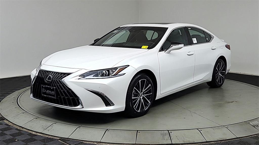 new 2025 Lexus ES 300h car, priced at $50,544