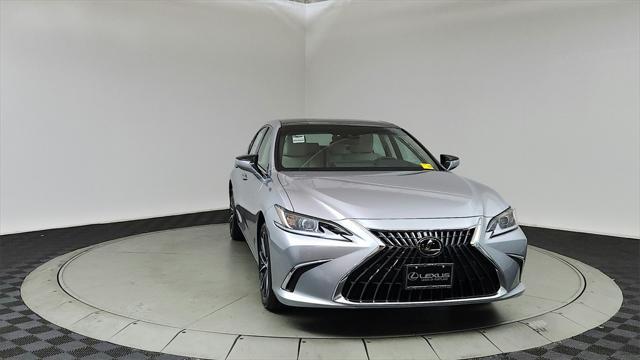 new 2025 Lexus ES 350 car, priced at $50,044