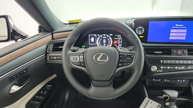 new 2025 Lexus ES 350 car, priced at $50,044