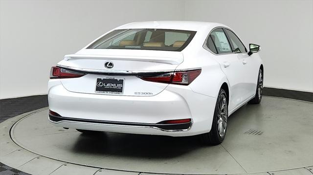 new 2025 Lexus ES 300h car, priced at $56,234