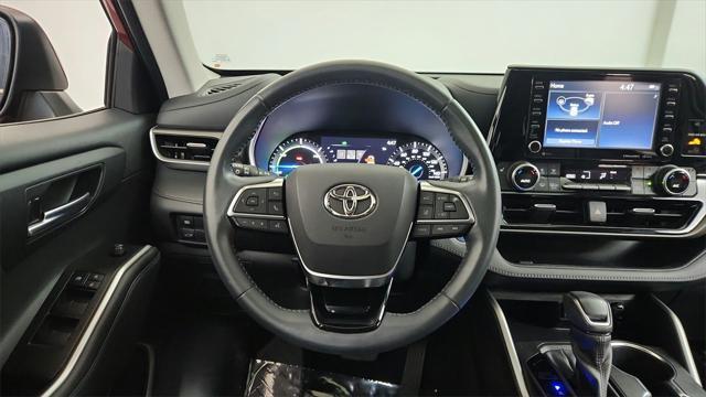 used 2021 Toyota Highlander Hybrid car, priced at $39,200