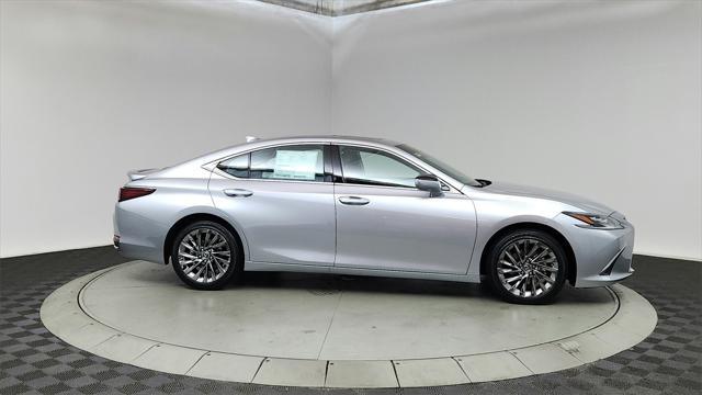 new 2025 Lexus ES 300h car, priced at $56,209