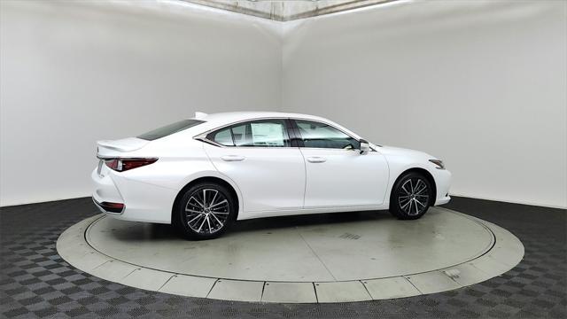 new 2025 Lexus ES 300h car, priced at $50,854