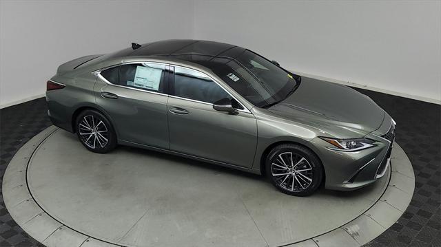 new 2025 Lexus ES 350 car, priced at $49,370