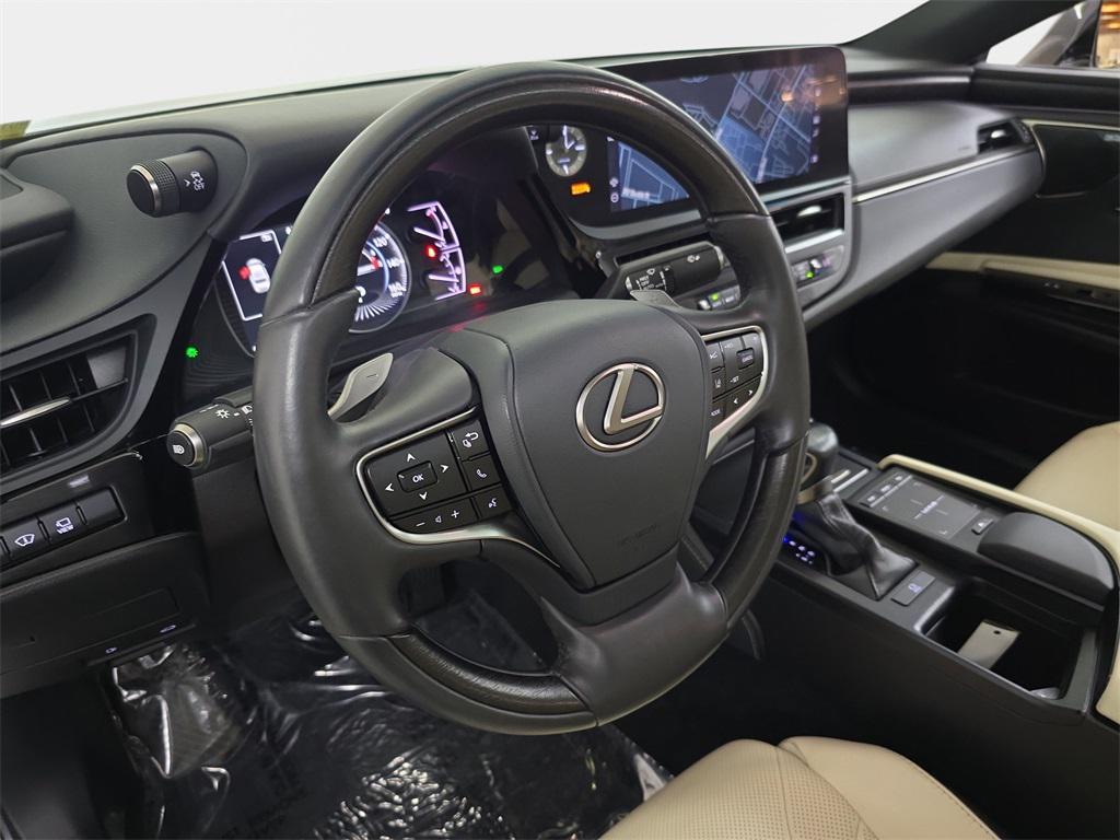 used 2022 Lexus ES 350 car, priced at $34,499