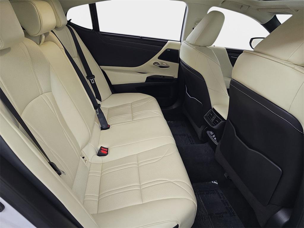 used 2022 Lexus ES 350 car, priced at $34,499