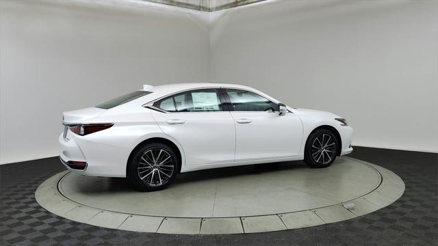 new 2024 Lexus ES 250 car, priced at $49,320