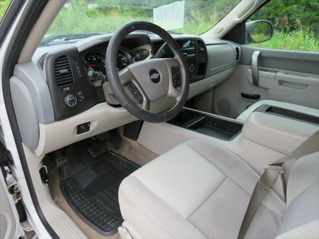 used 2013 Chevrolet Silverado 1500 car, priced at $22,890