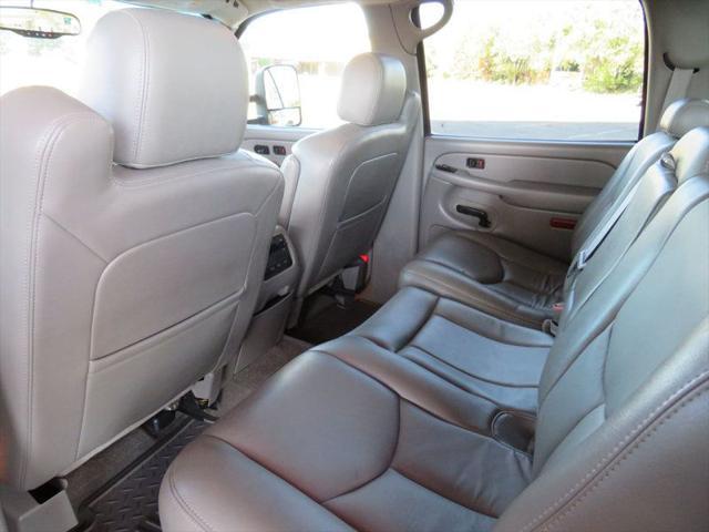 used 2006 Chevrolet Silverado 3500 car, priced at $25,890