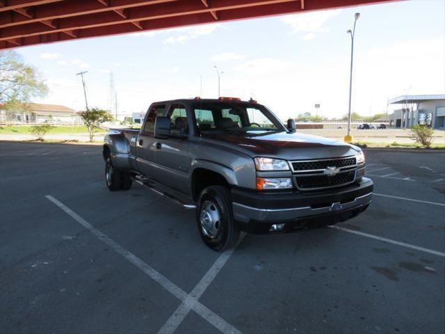 used 2006 Chevrolet Silverado 3500 car, priced at $25,890