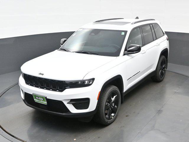 new 2025 Jeep Grand Cherokee car, priced at $40,189