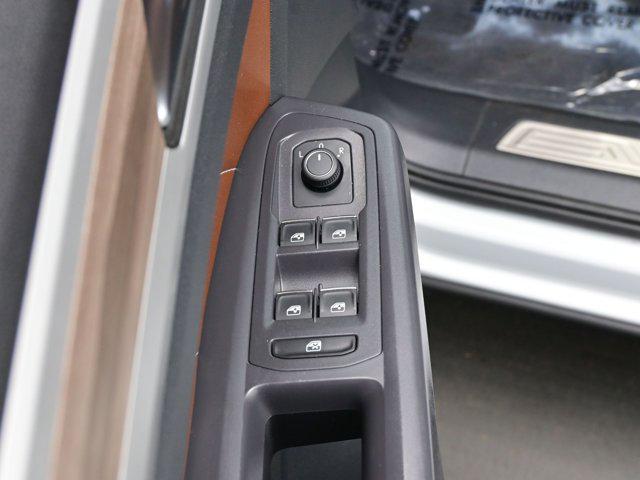 used 2021 Volkswagen Atlas car, priced at $24,990