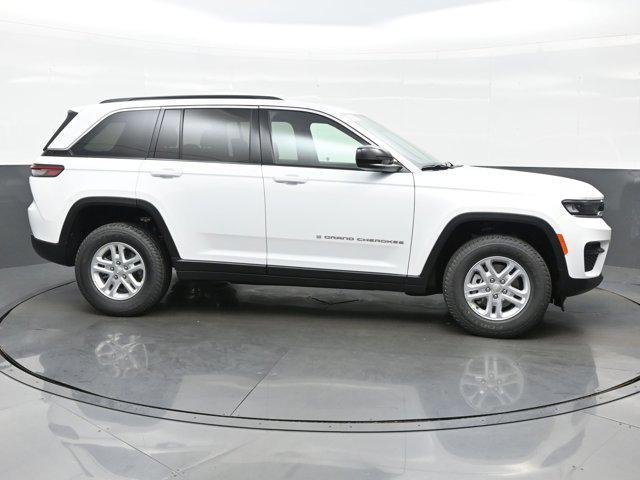 new 2025 Jeep Grand Cherokee car, priced at $29,798