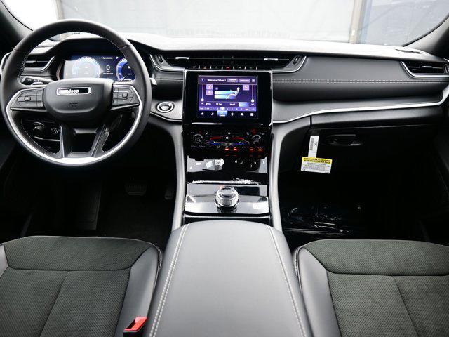 new 2025 Jeep Grand Cherokee car, priced at $39,267