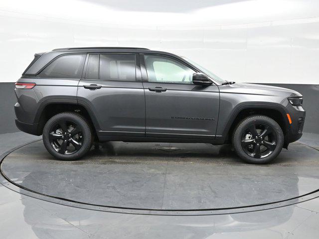 new 2025 Jeep Grand Cherokee car, priced at $44,266