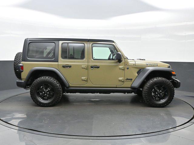new 2025 Jeep Wrangler car, priced at $43,075