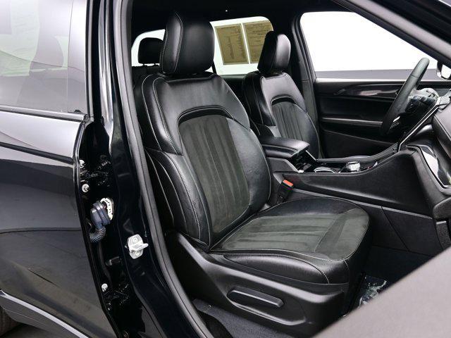 used 2023 Jeep Grand Cherokee car, priced at $29,990
