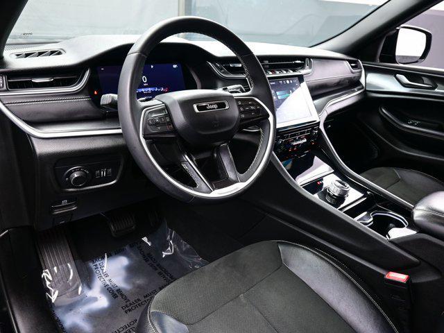 used 2023 Jeep Grand Cherokee car, priced at $29,990