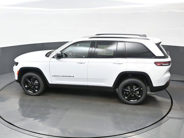 new 2025 Jeep Grand Cherokee car, priced at $35,681