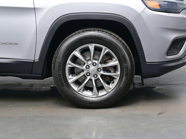 used 2019 Jeep Cherokee car, priced at $15,990
