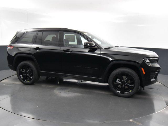 new 2024 Jeep Grand Cherokee car, priced at $41,748