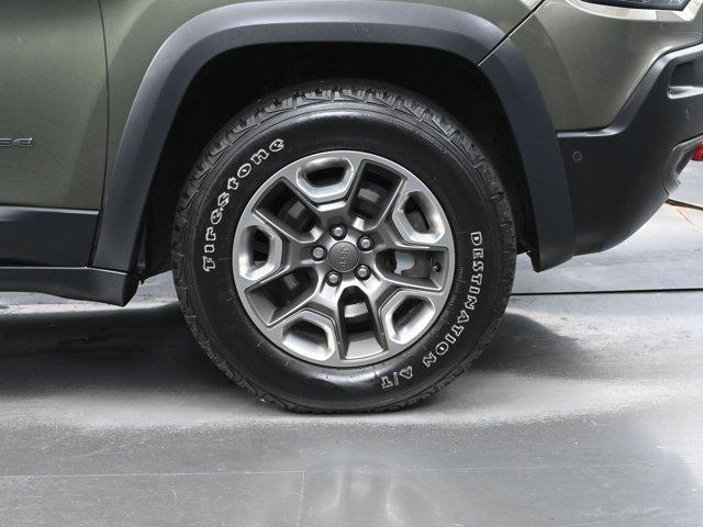 used 2019 Jeep Cherokee car, priced at $18,990