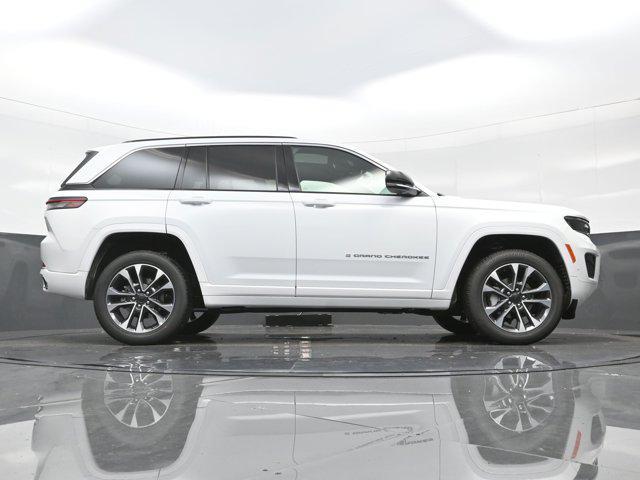 new 2025 Jeep Grand Cherokee car, priced at $61,575