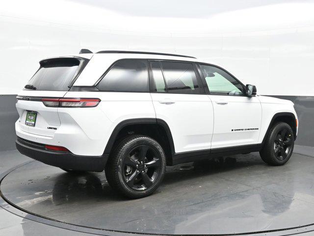 new 2025 Jeep Grand Cherokee car, priced at $42,268