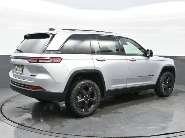 new 2025 Jeep Grand Cherokee car, priced at $42,004